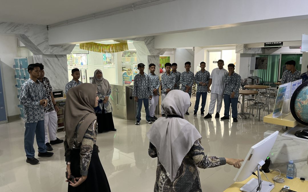 Library Tour SMA Sultan Agung 3