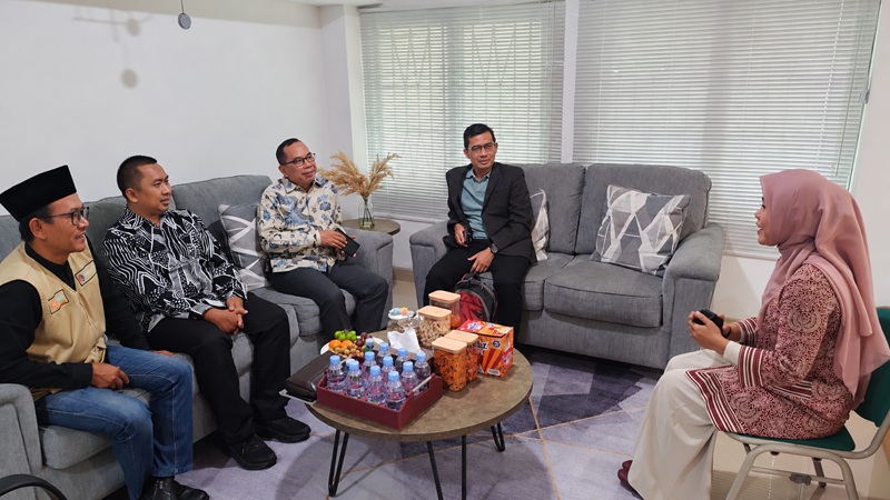 Sestama Perpusnas RI Meninjau Kesiapan LPP UNISSULA sebagai Tuan Rumah KPDI XIX Tahun 2028 di LPP UNISSULA